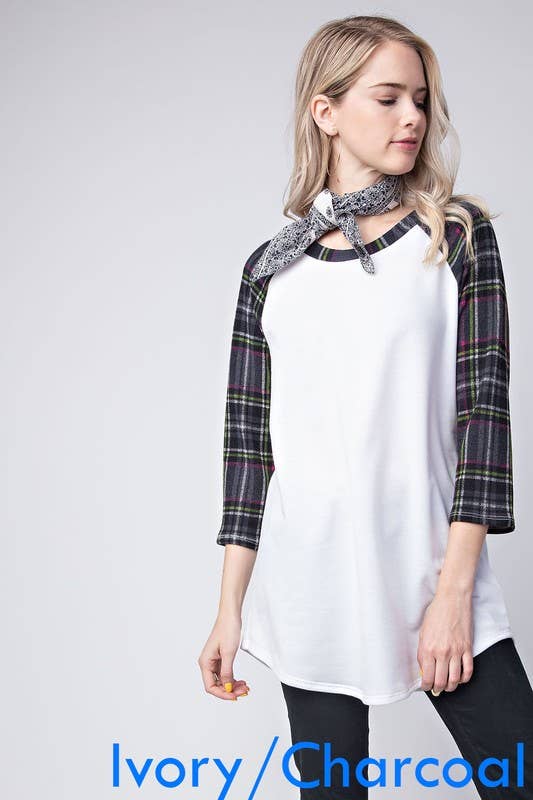 A3227 PLAID TOP