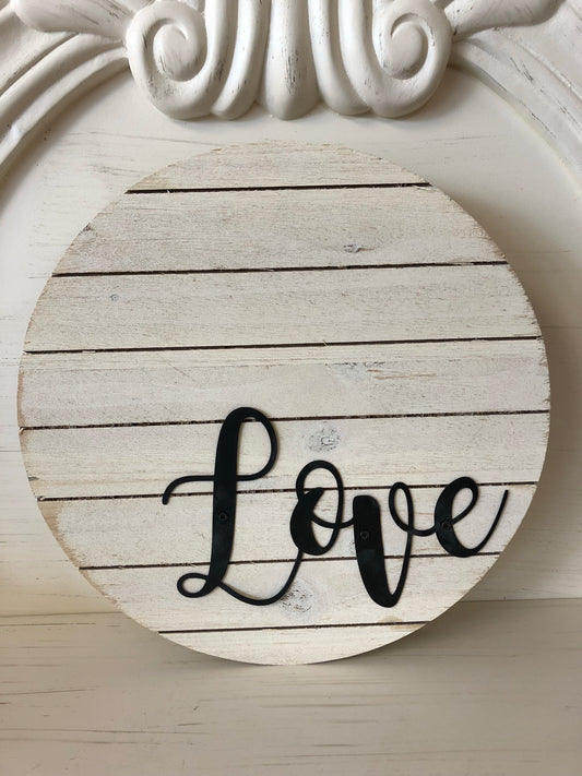 Love Pallet-style Sign