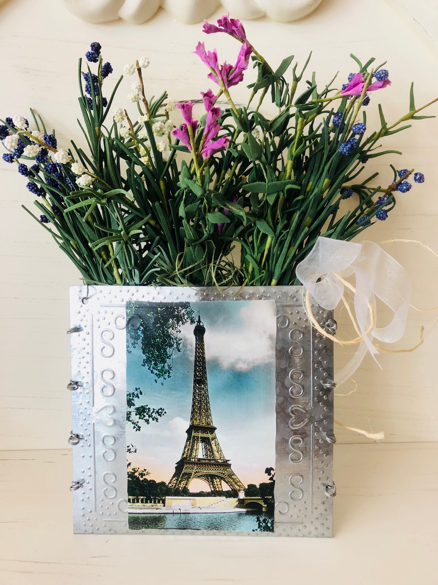 Floral Wallpocket