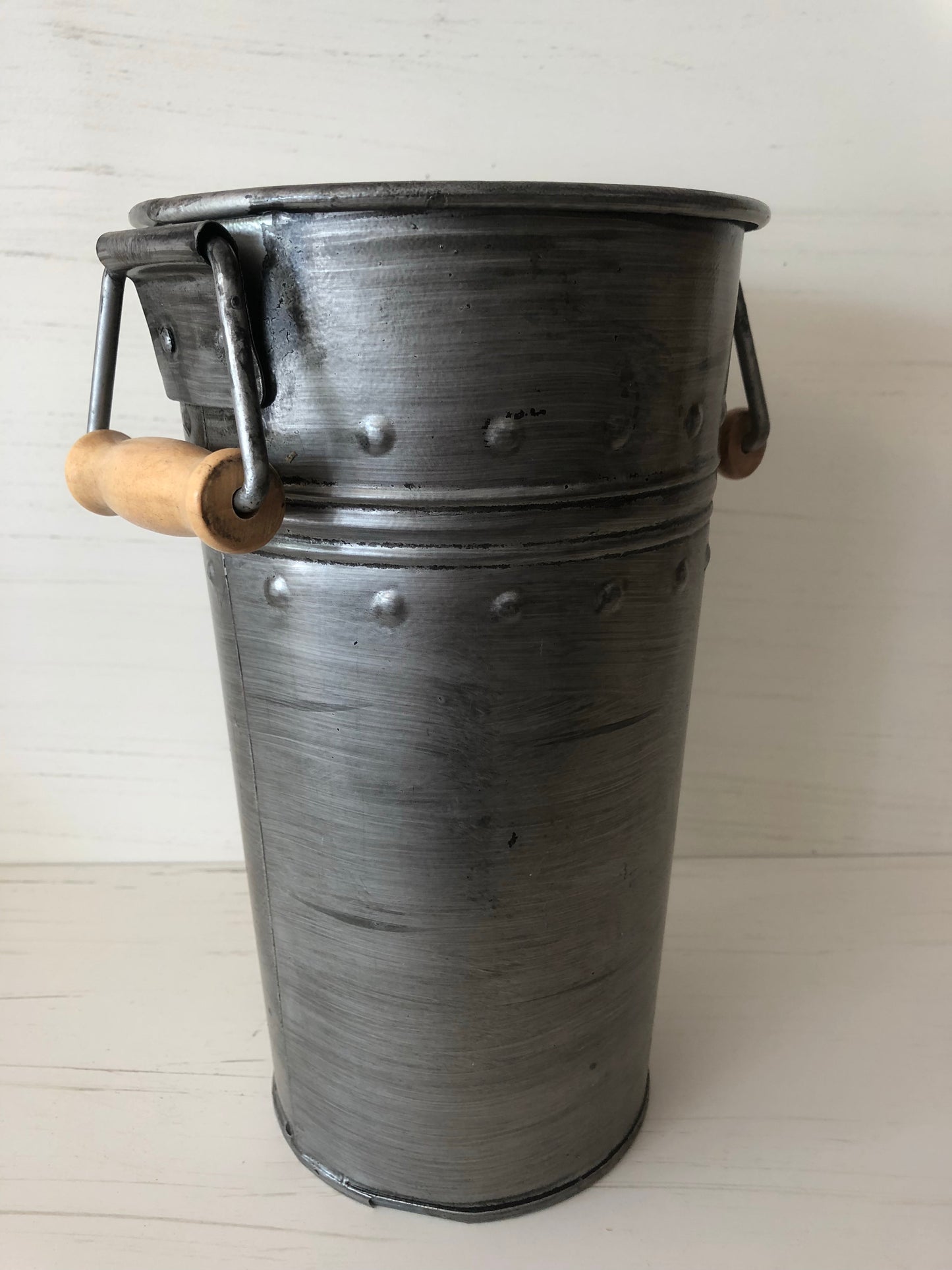 Small French Bucket