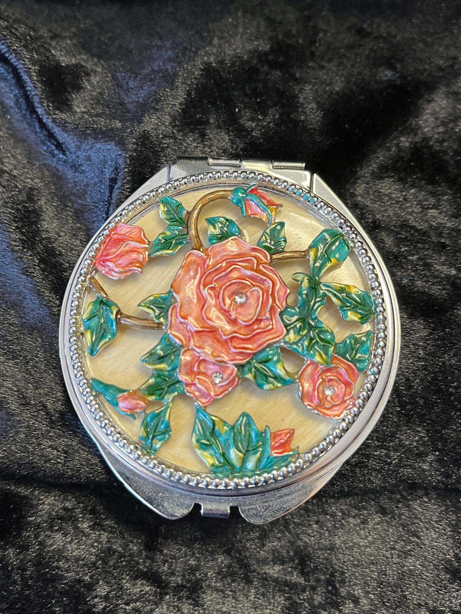 Rosy Mirrored Compact