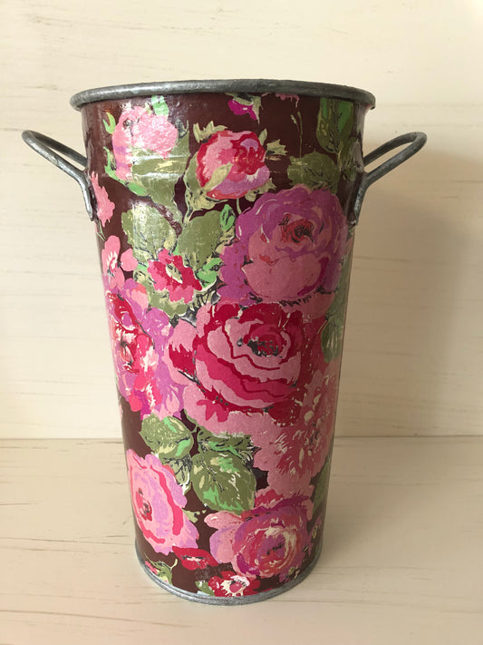 Decoupage French Bucket
