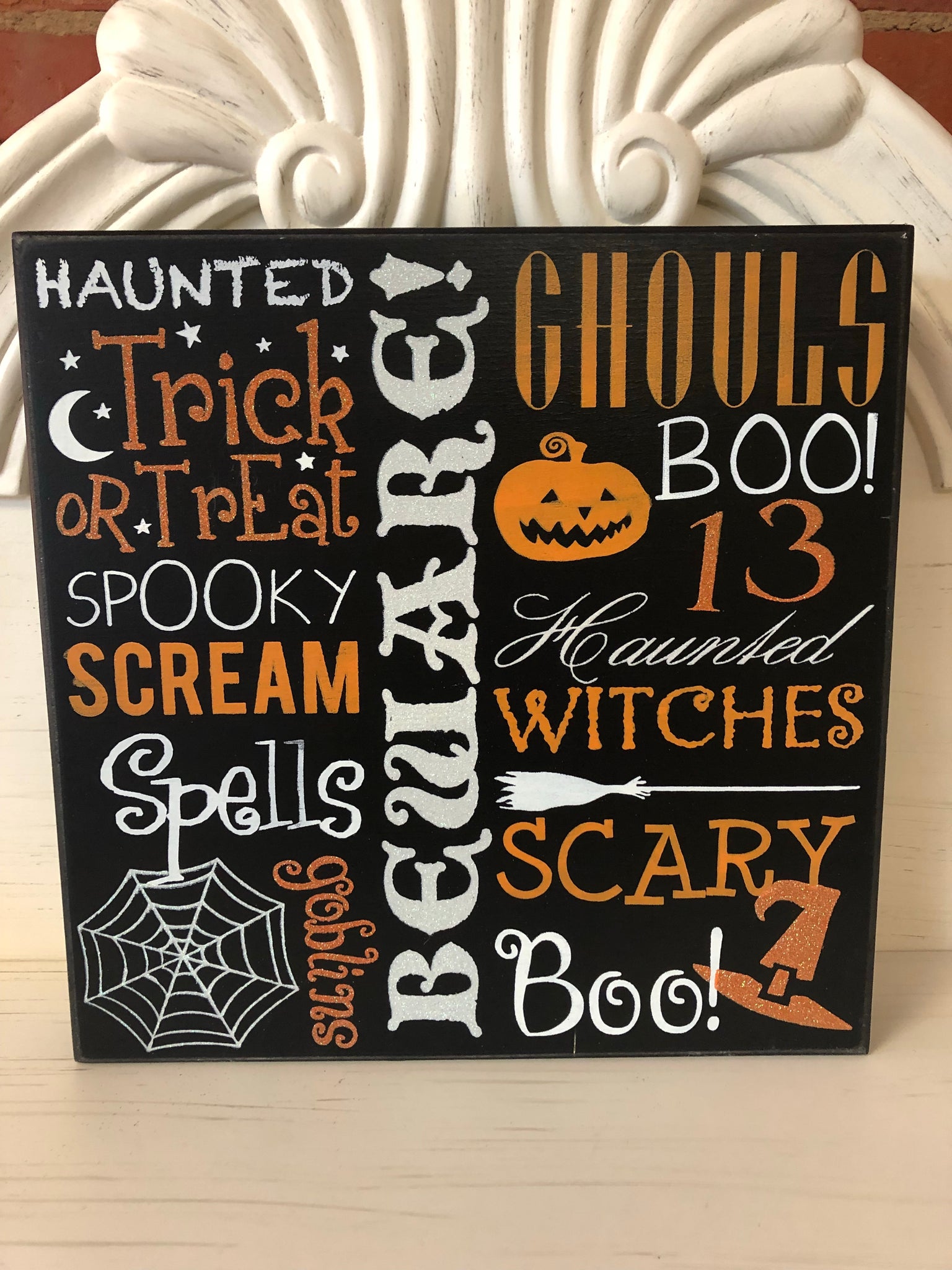 Halloween Box Sign