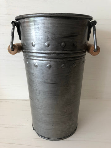 Small French Bucket